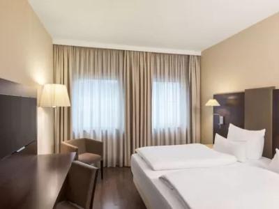 Nh Koenigsallee Hotel