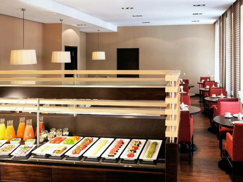 Nh Koenigsallee Hotel